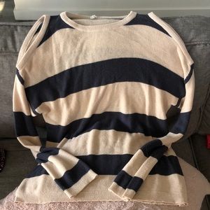 Oversized cut out shoulder long sleeve sweater